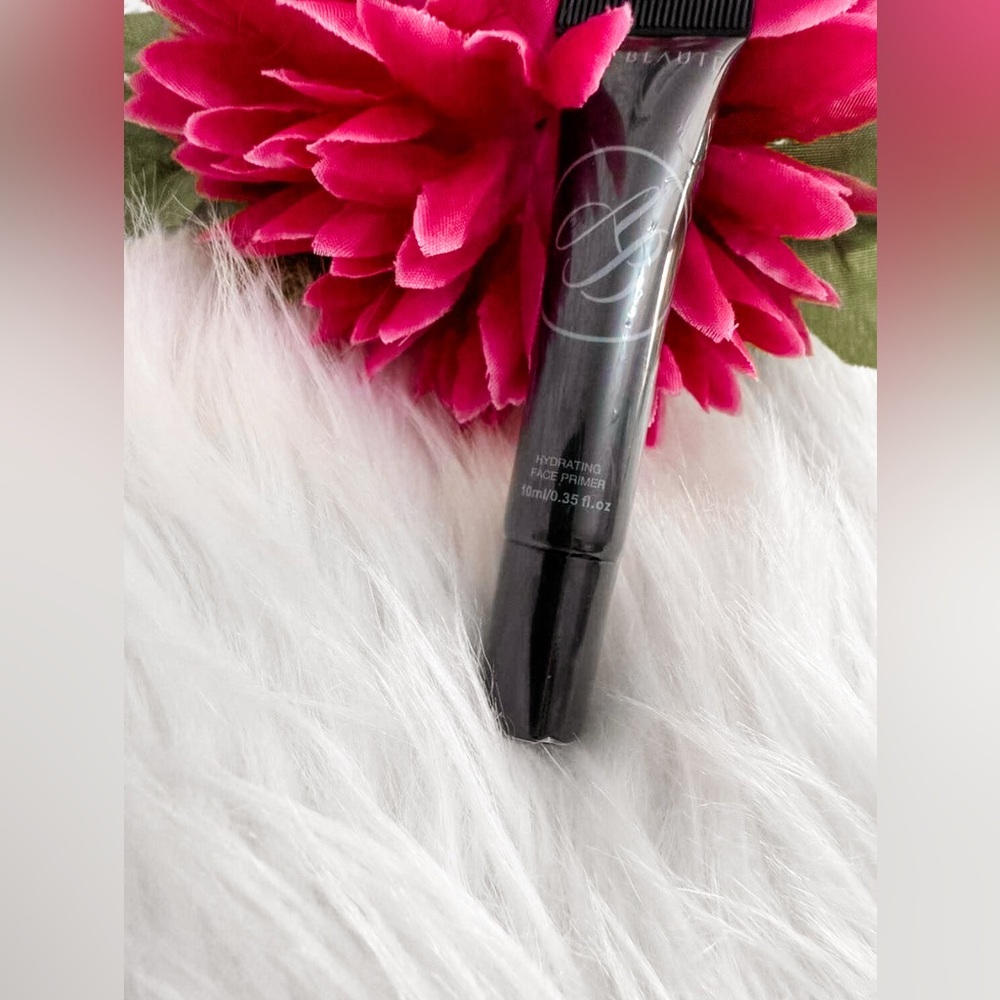 10/$25‎ • Ace Beaute Hydrating Face Primer